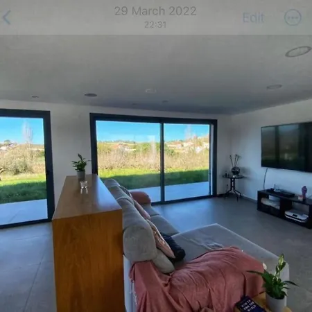 Dom wakacyjny Bungalow, Gated In Amongst Fruit Trees, Private Pool, Panoramic Views Bombarral